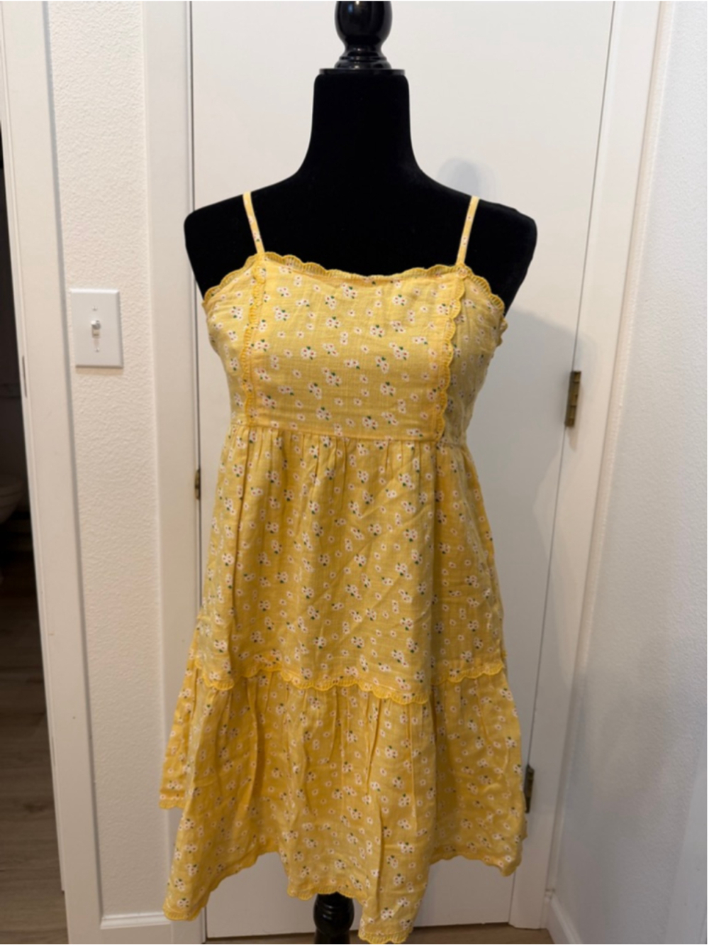 Aéropostale XS Yellow Floral Sundress Cottagecore Tiered Mini Dress Daisy Print